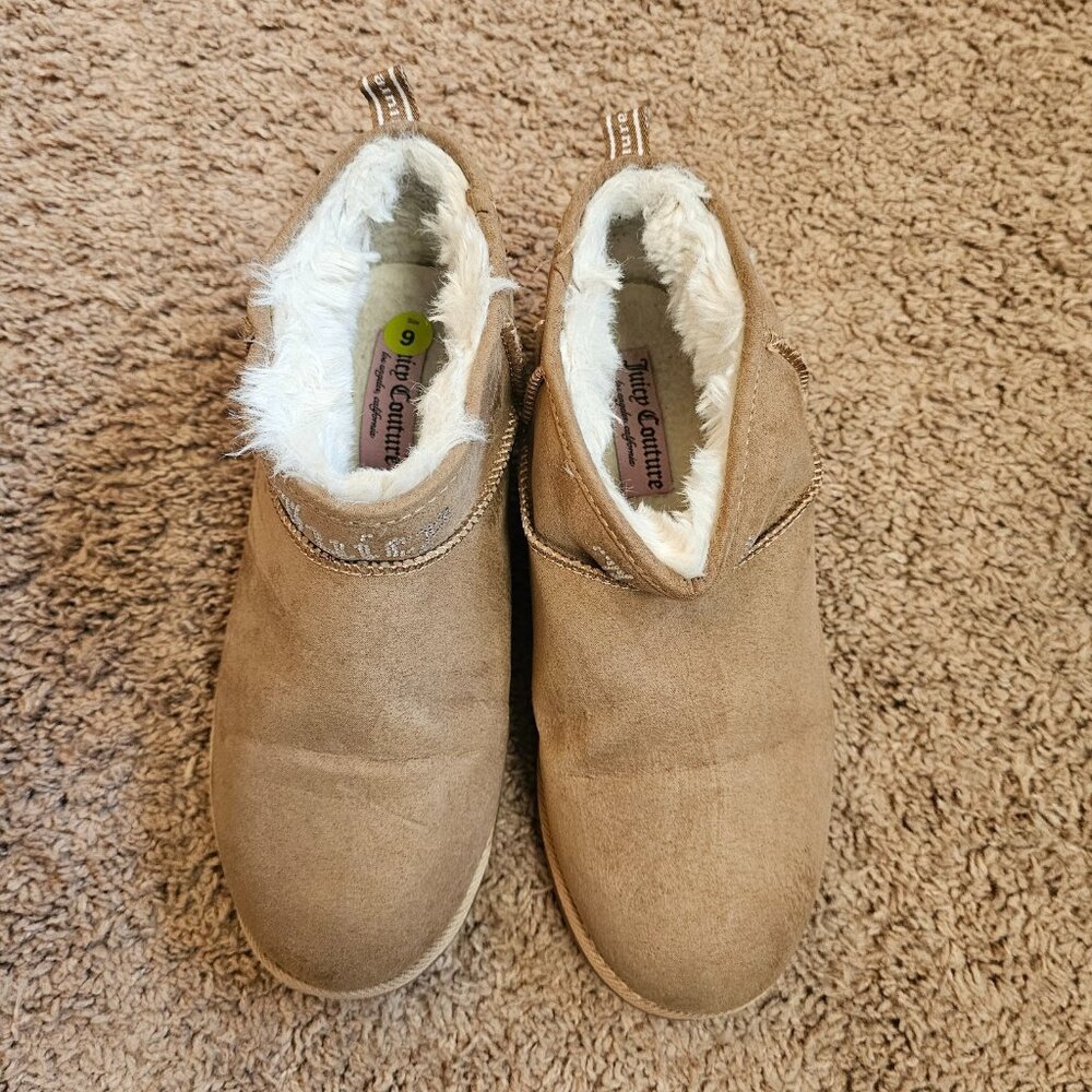 Juicy Couture Kerri Booties Womens 9 Tan Faux Suede Shearling Lined Ankle Boots - Picture 10 of 12